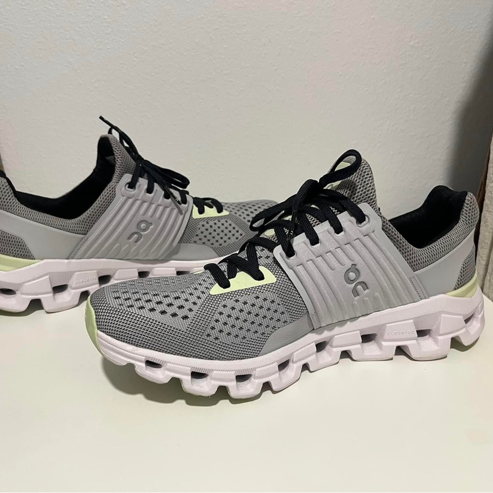 On Cloud tennis shoes worn twice. Still in perfect condition. Bought brand new.